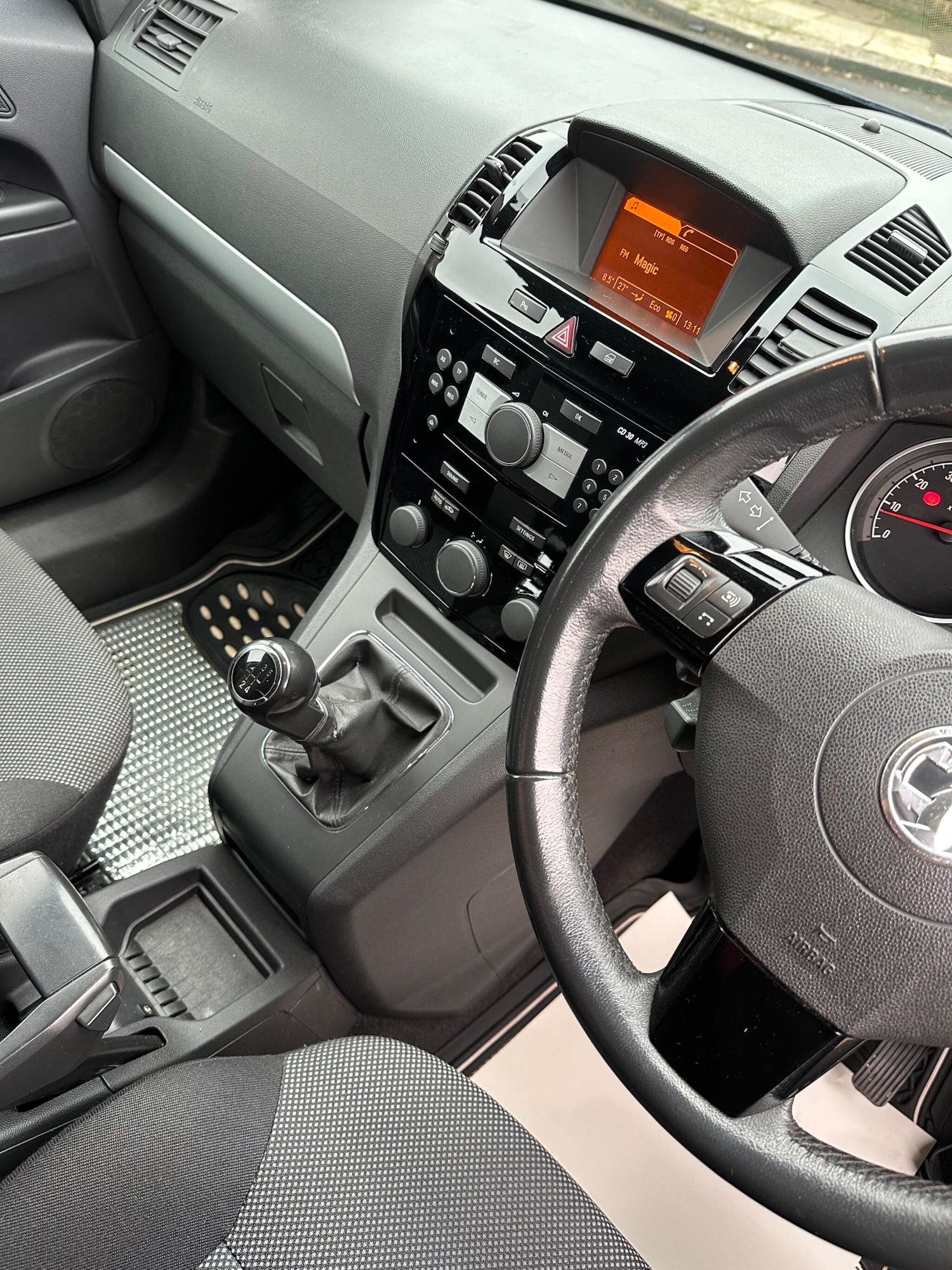 Used Vauxhall Zafira 2012 for sale - 77793463: Photo 55