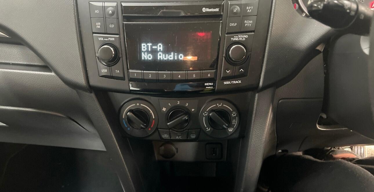 Used Suzuki Swift 2013 for sale - 77396133: Photo 6