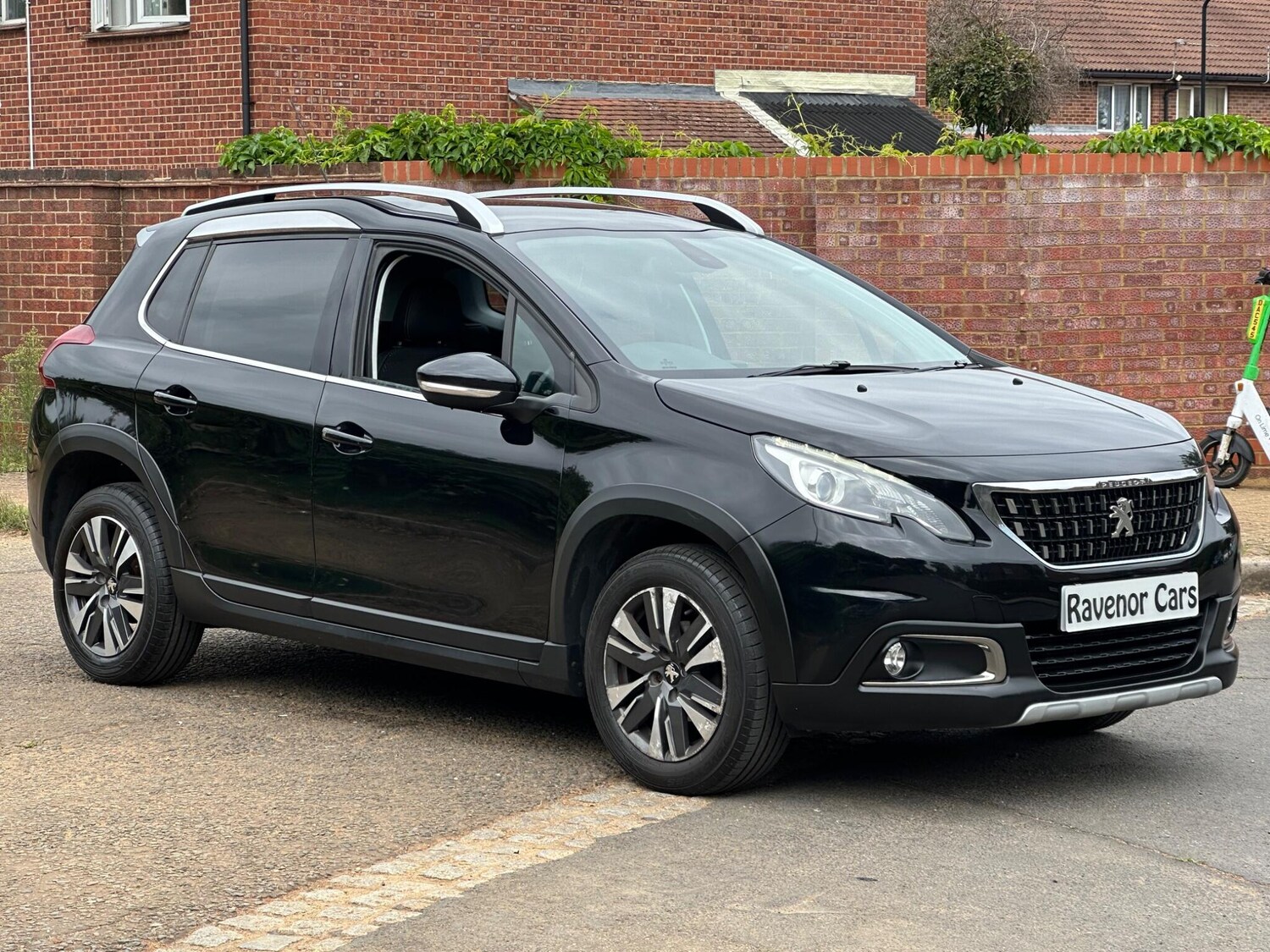 Used Peugeot 2008 2017 for sale - 77839961: Photo 15