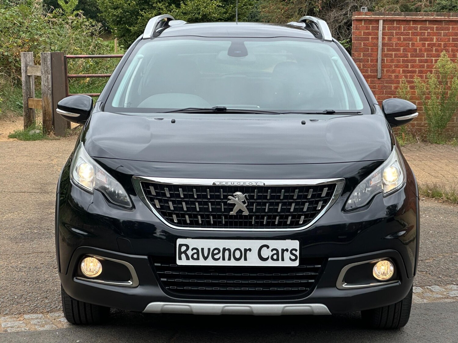 Used Peugeot 2008 2017 for sale - 77839961: Photo 17