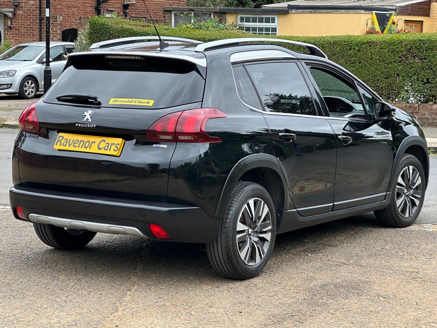 Used Peugeot 2008 2017 for sale - 77839961: Photo 2
