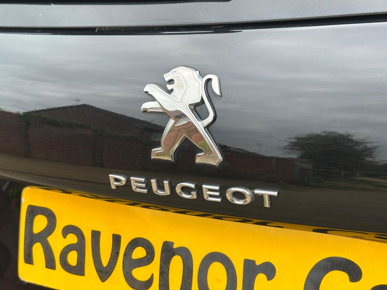 Used Peugeot 2008 2017 for sale - 77839961: Photo 25