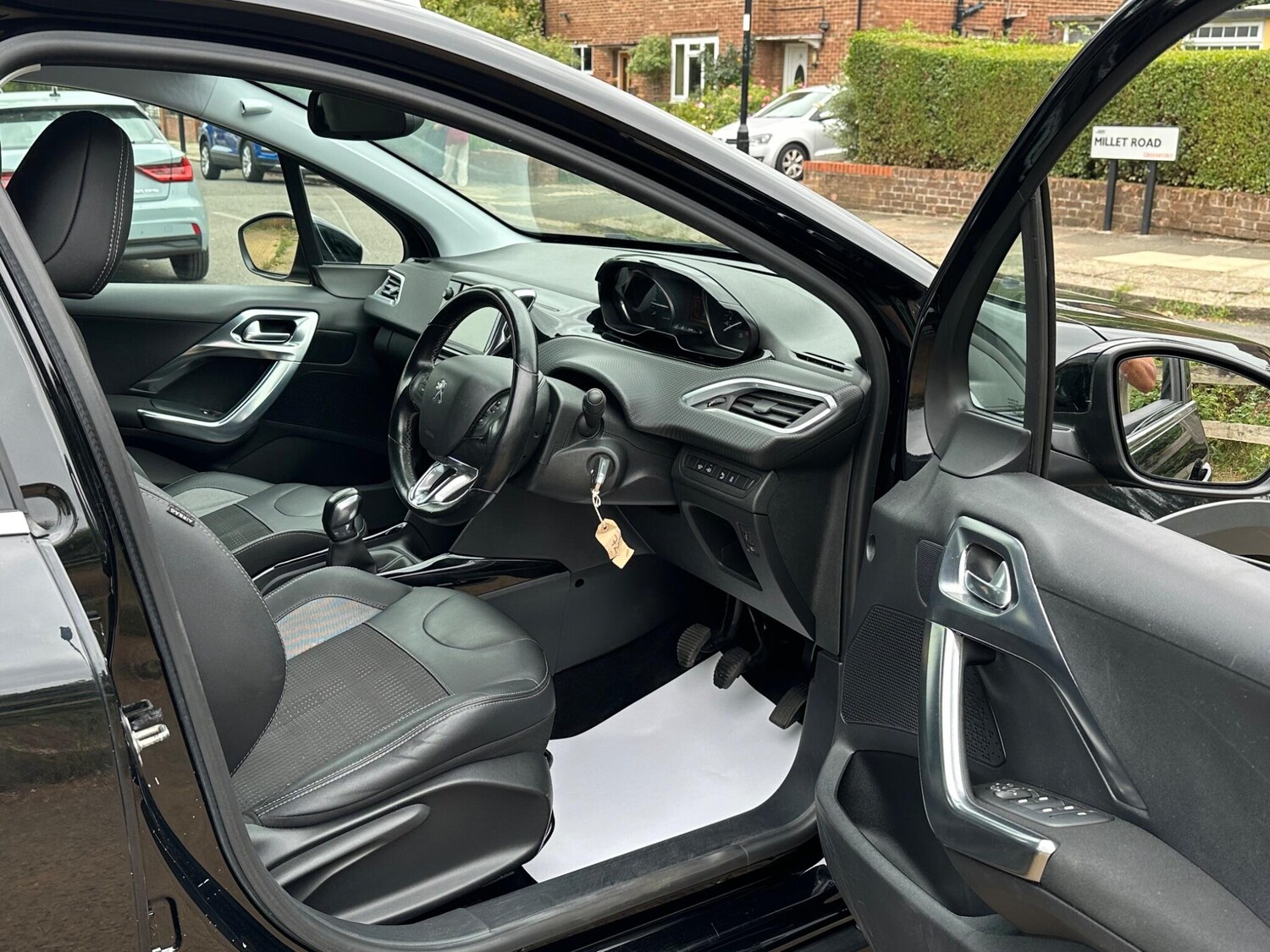 Used Peugeot 2008 2017 for sale - 77839961: Photo 41