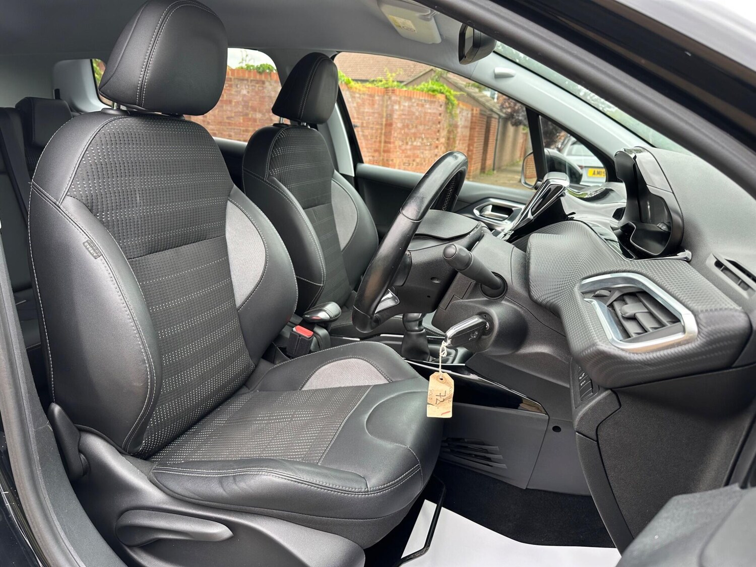 Used Peugeot 2008 2017 for sale - 77839961: Photo 43