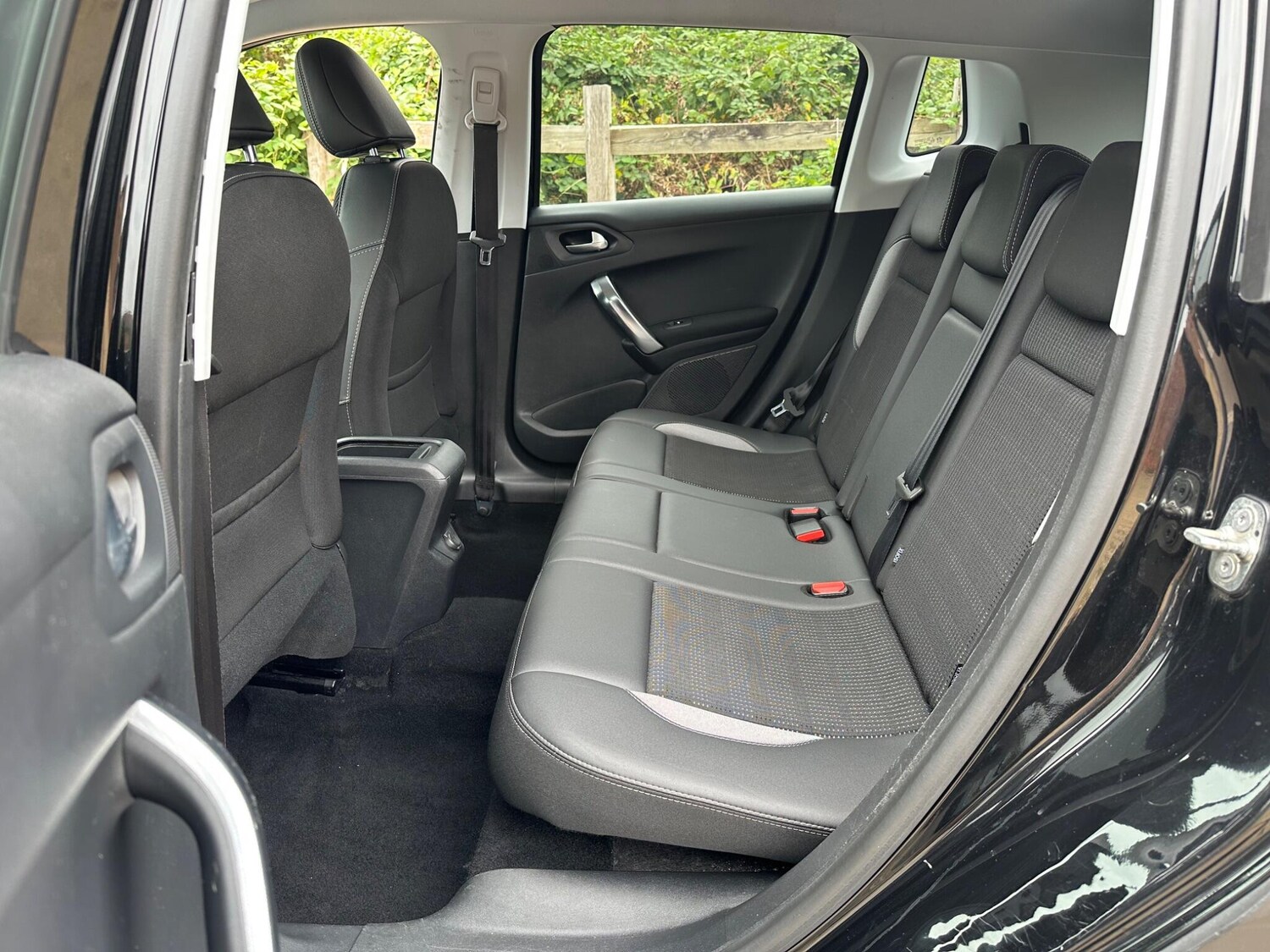 Used Peugeot 2008 2017 for sale - 77839961: Photo 50