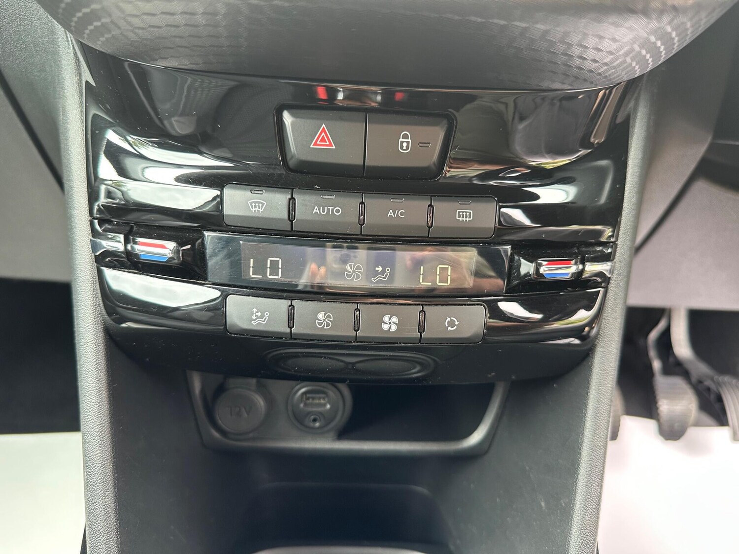 Used Peugeot 2008 2017 for sale - 77839961: Photo 72