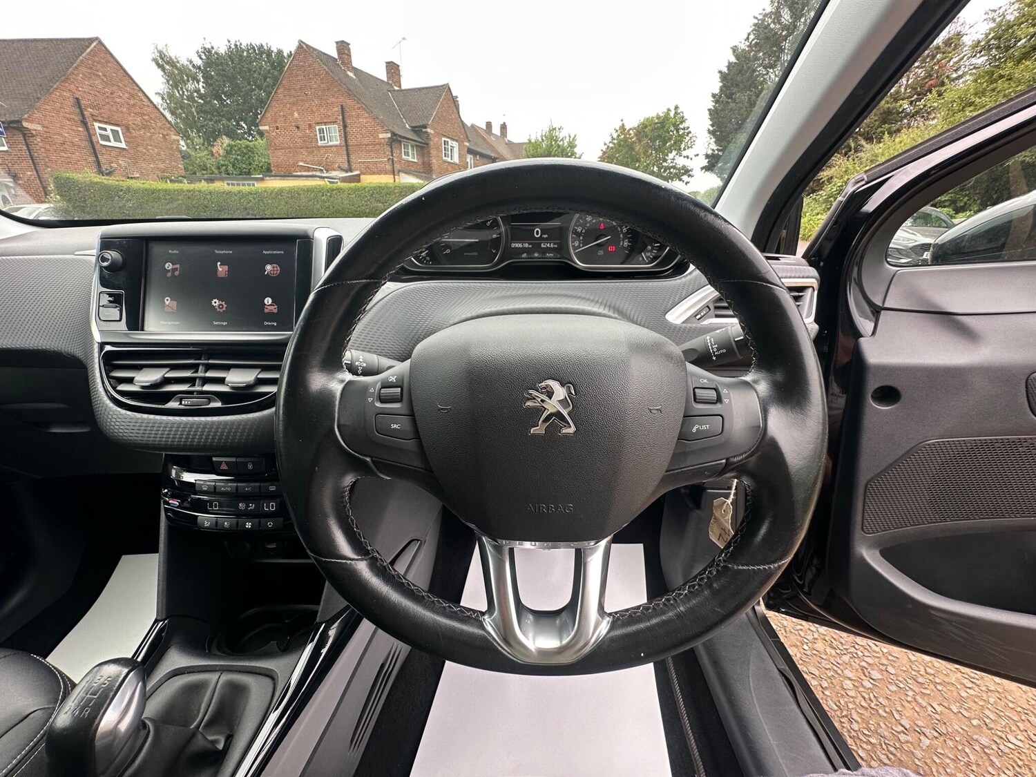 Used Peugeot 2008 2017 for sale - 77839961: Photo 84