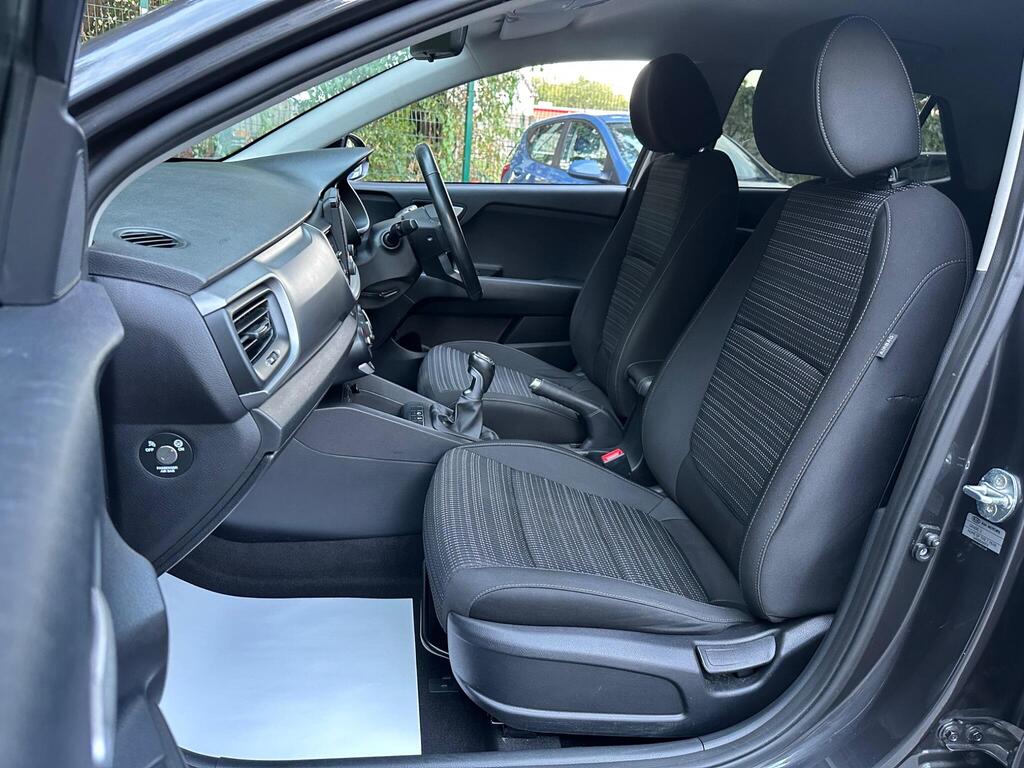 Used Kia Stonic 2019 for sale - 78014650: Photo 53