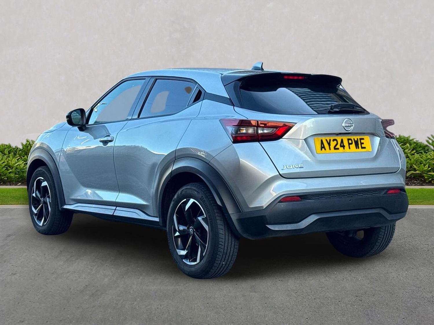 Used Nissan Juke 2024 for sale - 76932272: Photo 2