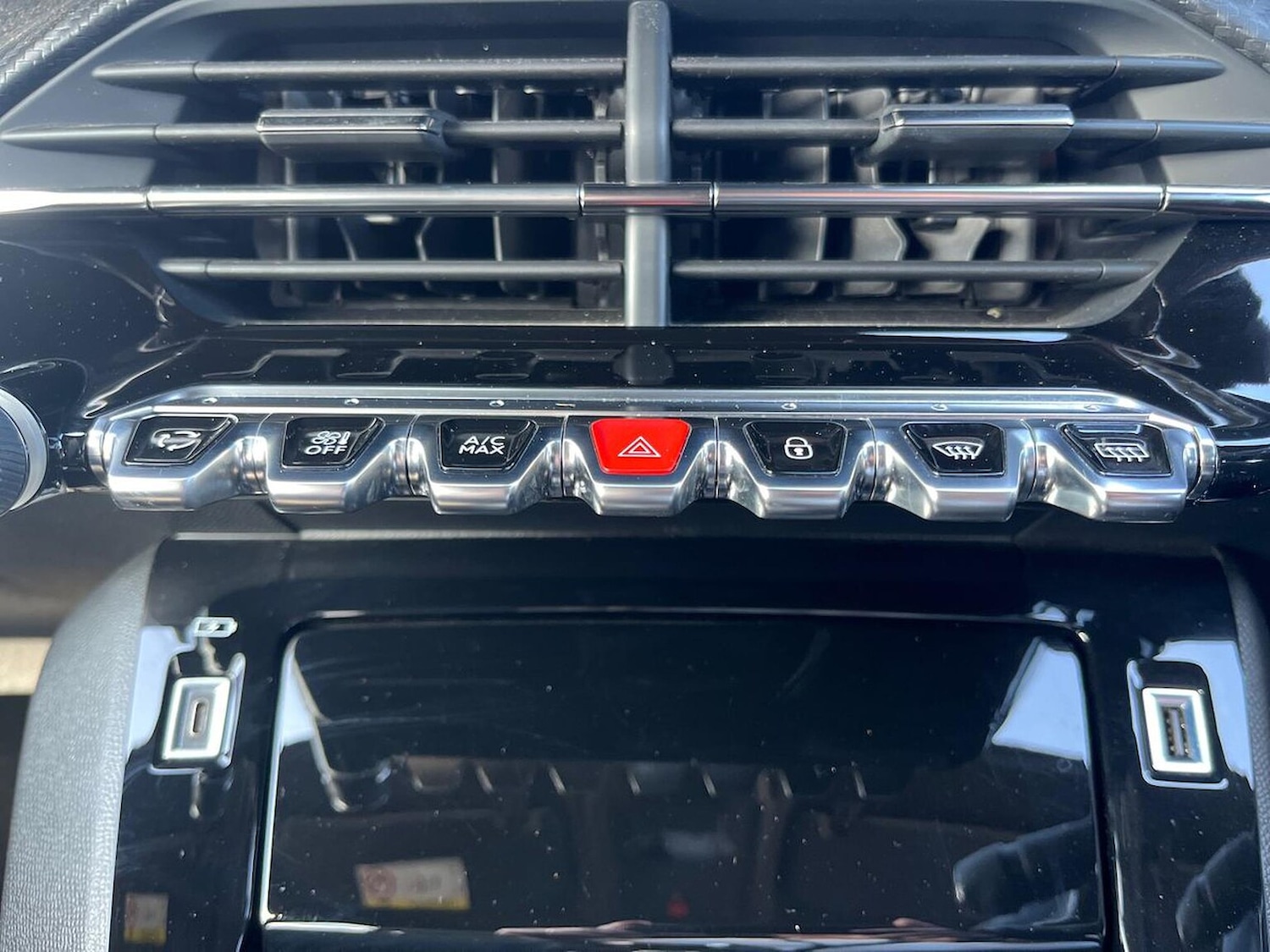 Used Peugeot 208 2020 for sale - 76449593: Photo 12