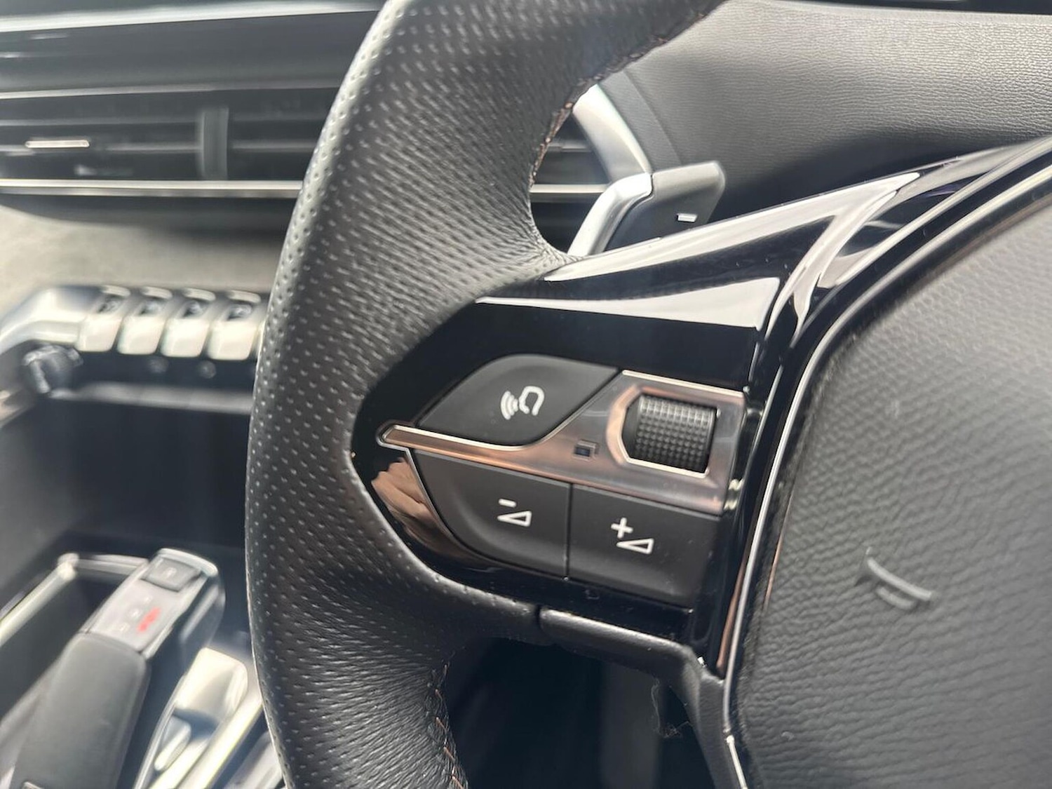 Used Peugeot 5008 2022 for sale - 78202045: Photo 24