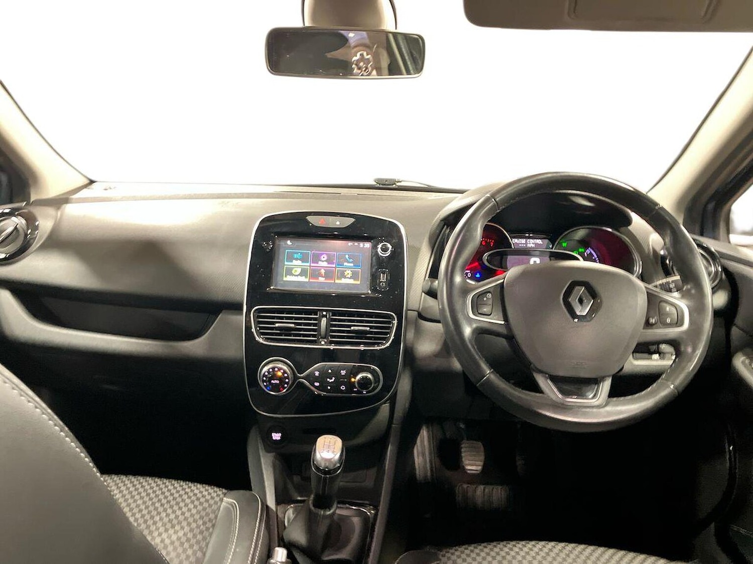 Used Renault Clio 2017 for sale - 77089983: Photo 10