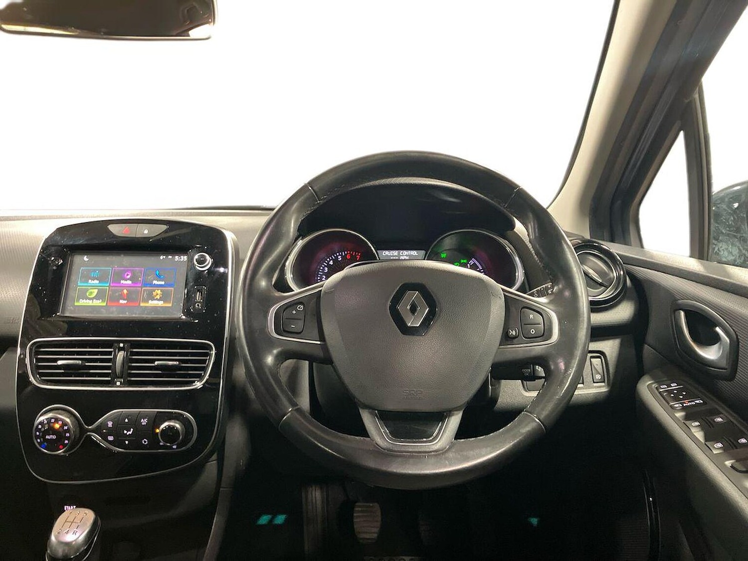 Used Renault Clio 2017 for sale - 77089983: Photo 11