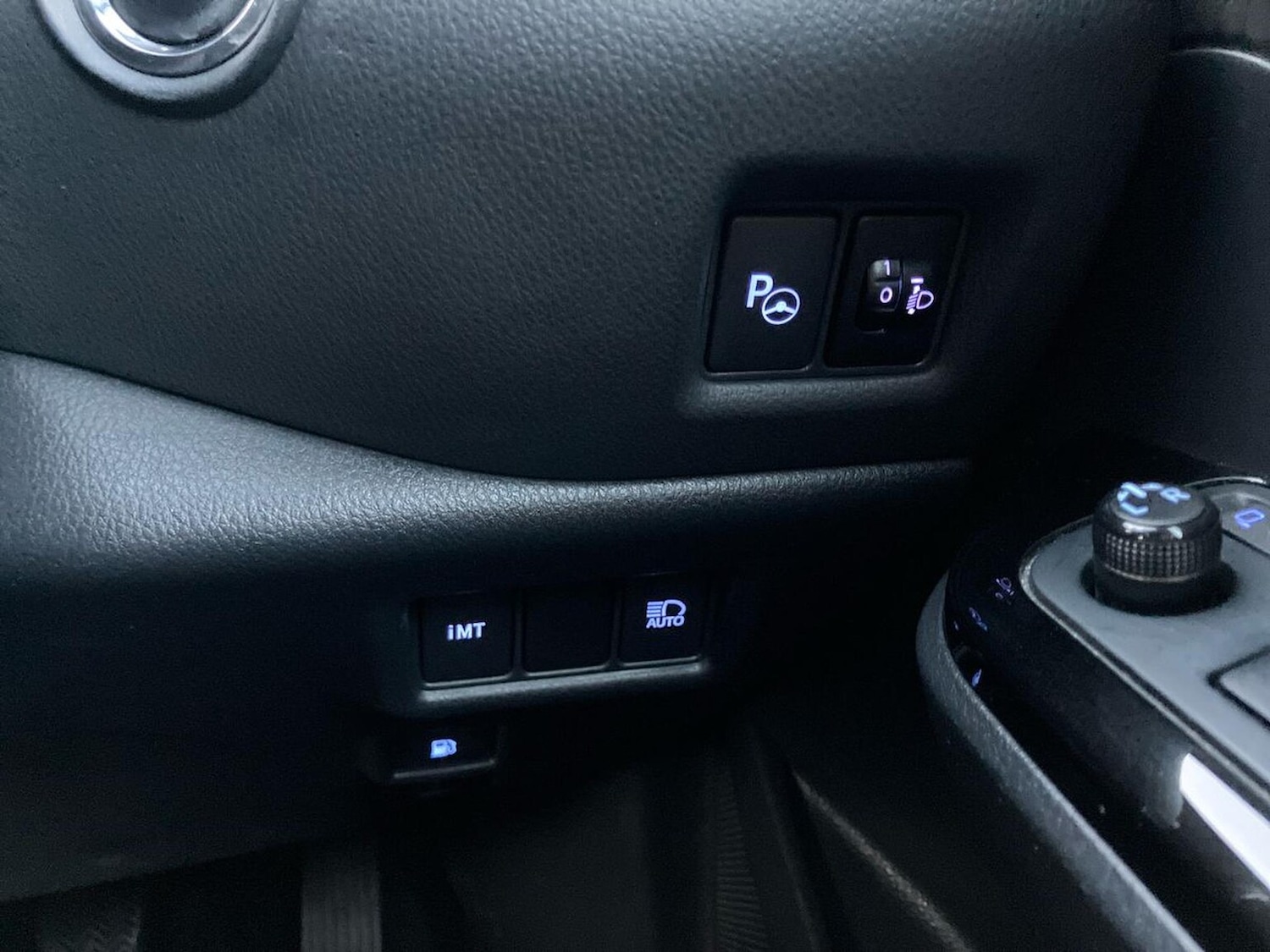 Used Toyota C-HR 2020 for sale - 76396936: Photo 12