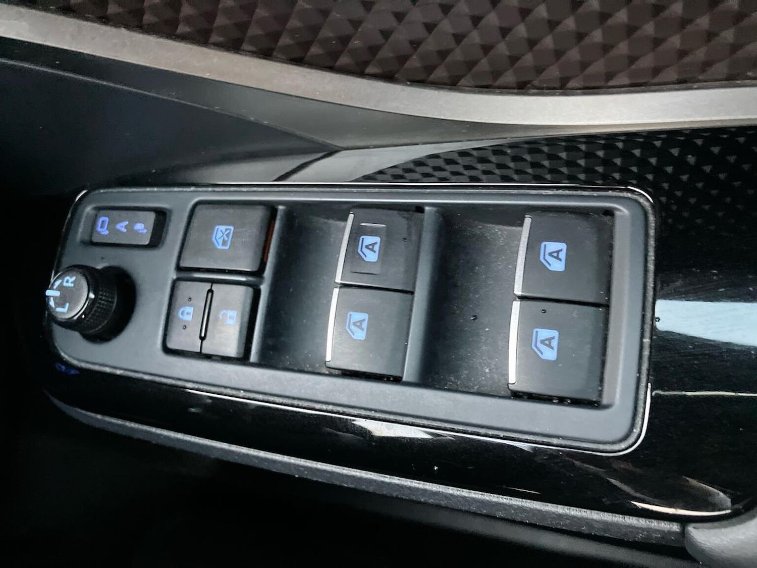 Used Toyota C-HR 2020 for sale - 76396936: Photo 20