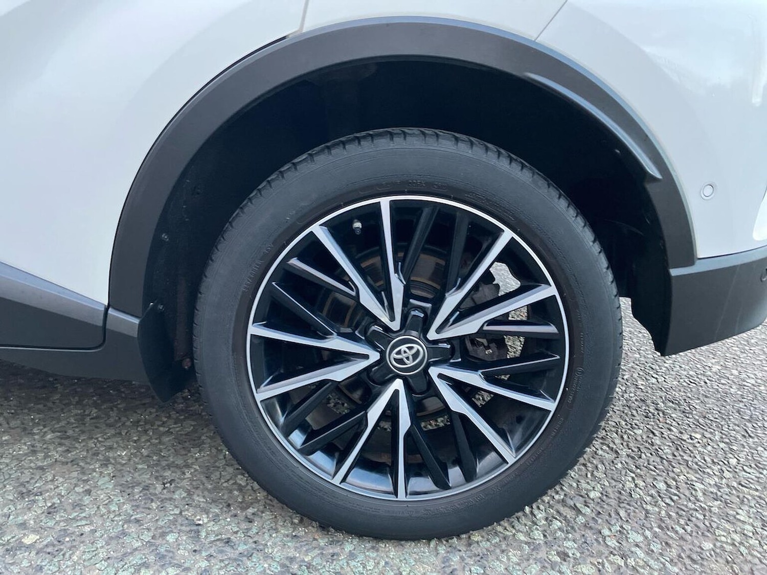 Used Toyota C-HR 2020 for sale - 76396936: Photo 6