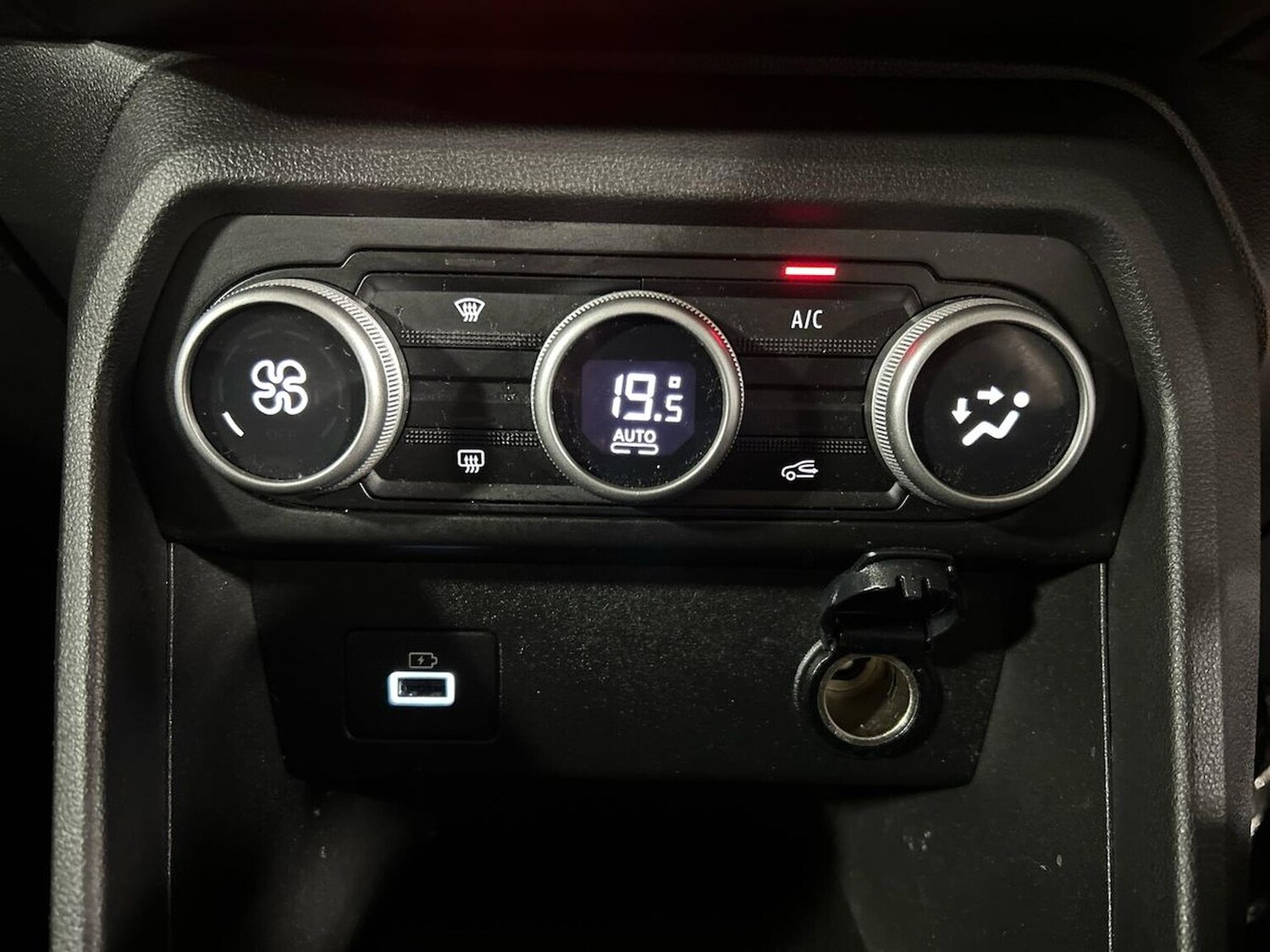Used Dacia Sandero Stepway 2023 for sale - 76181383: Photo 24