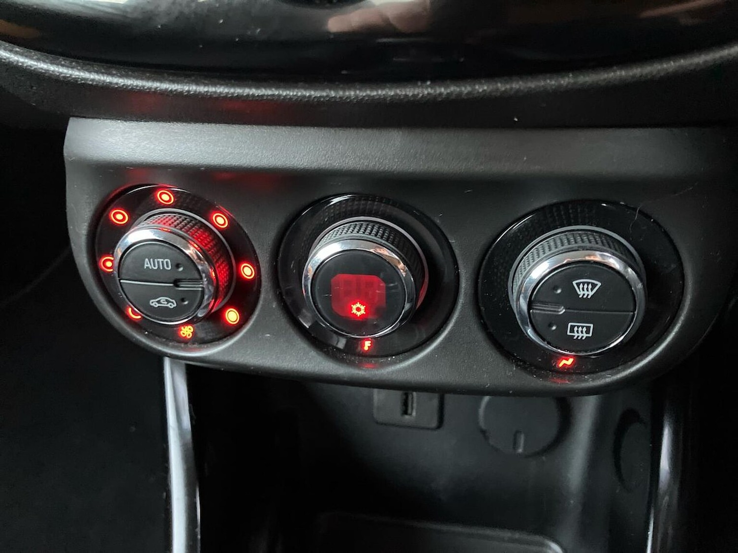 Used Vauxhall ADAM 2017 for sale - 76605592: Photo 12