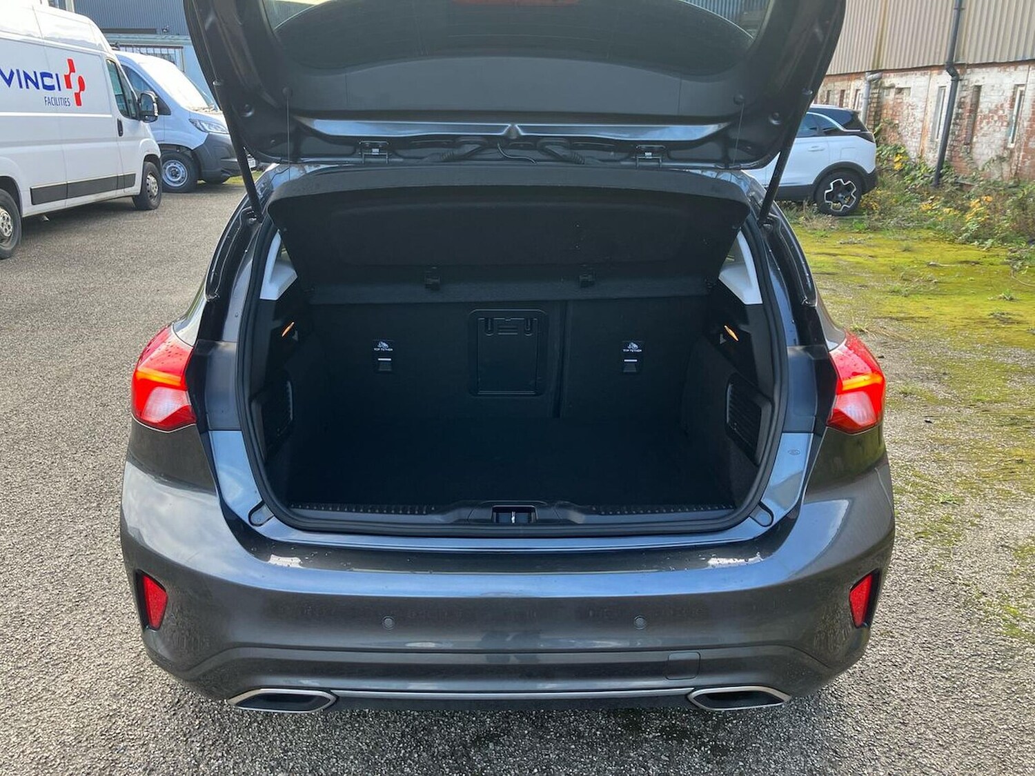 Used Ford Focus 2018 for sale - 76860035: Photo 17