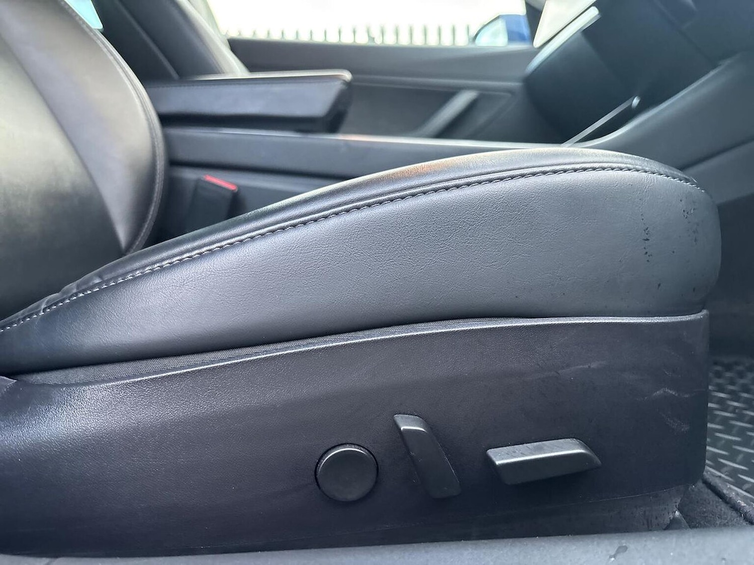 Used Tesla Model 3 2019 for sale - 76885013: Photo 29