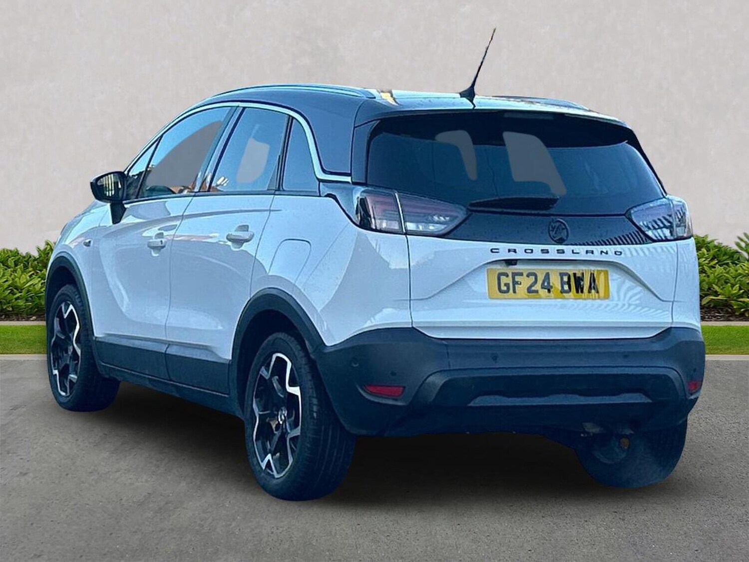 Used Vauxhall Crossland 2024 for sale - 76748407: Photo 2