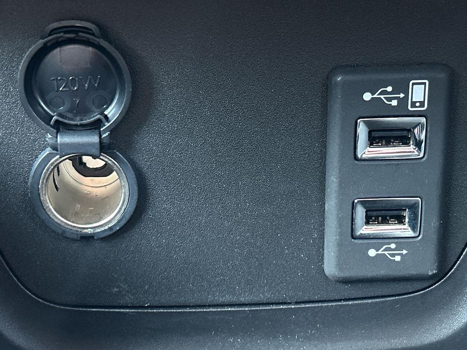 Used Vauxhall Crossland 2024 for sale - 76748407: Photo 24