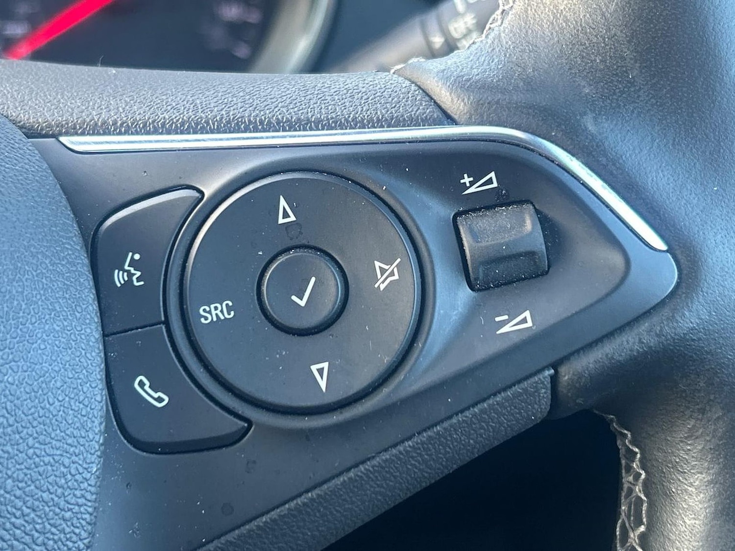 Used Vauxhall Crossland 2024 for sale - 76748407: Photo 25