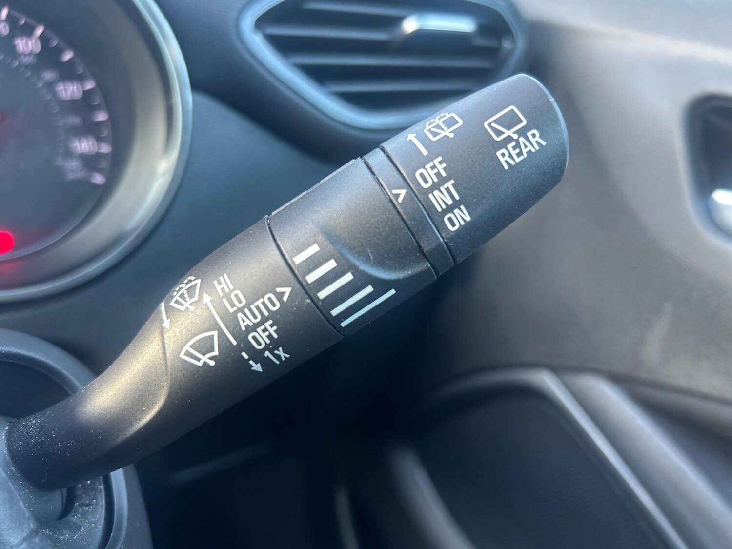 Used Vauxhall Crossland 2024 for sale - 76748407: Photo 28