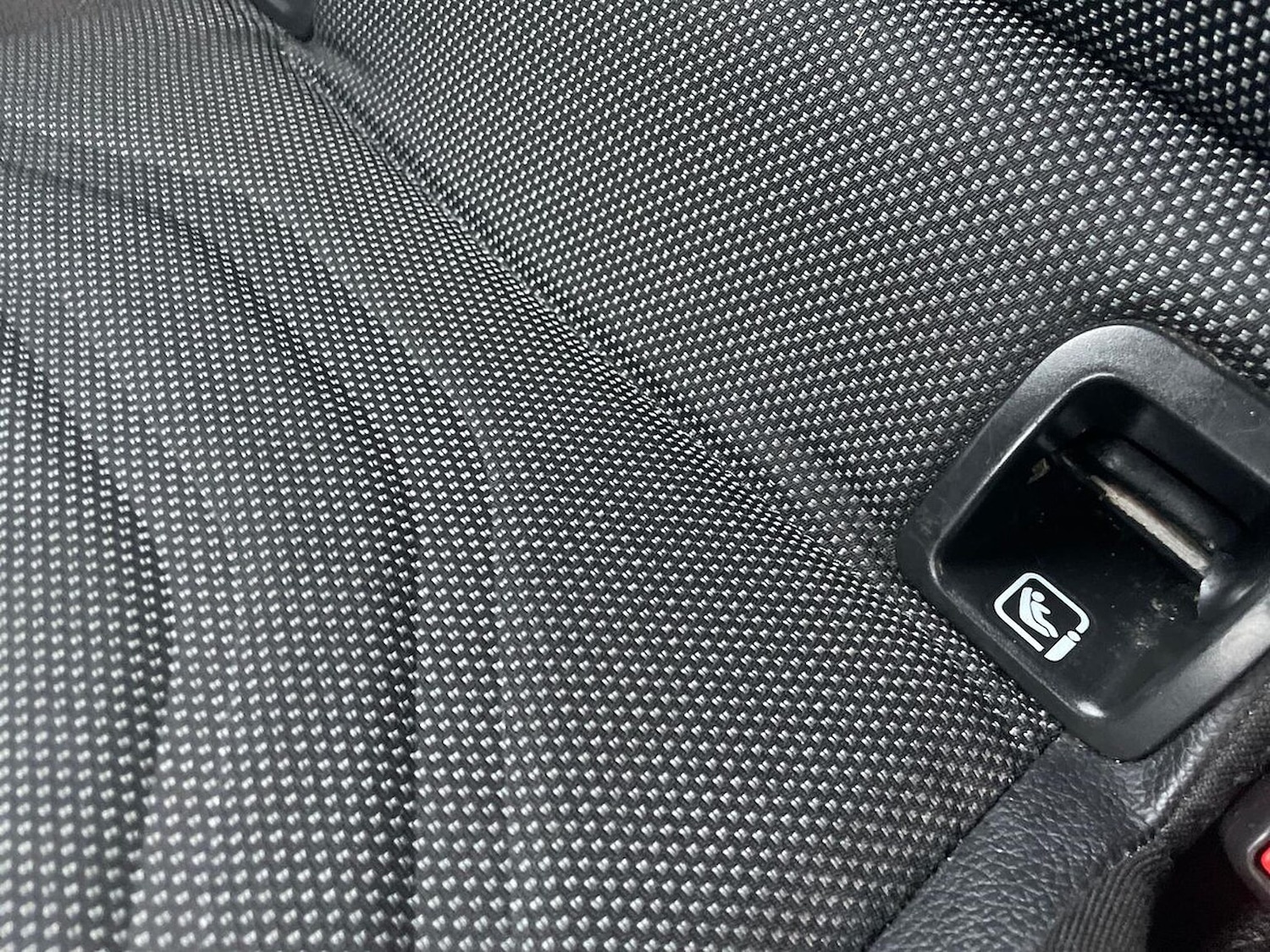 Used Mercedes-Benz A-Class 2019 for sale - 76547728: Photo 40