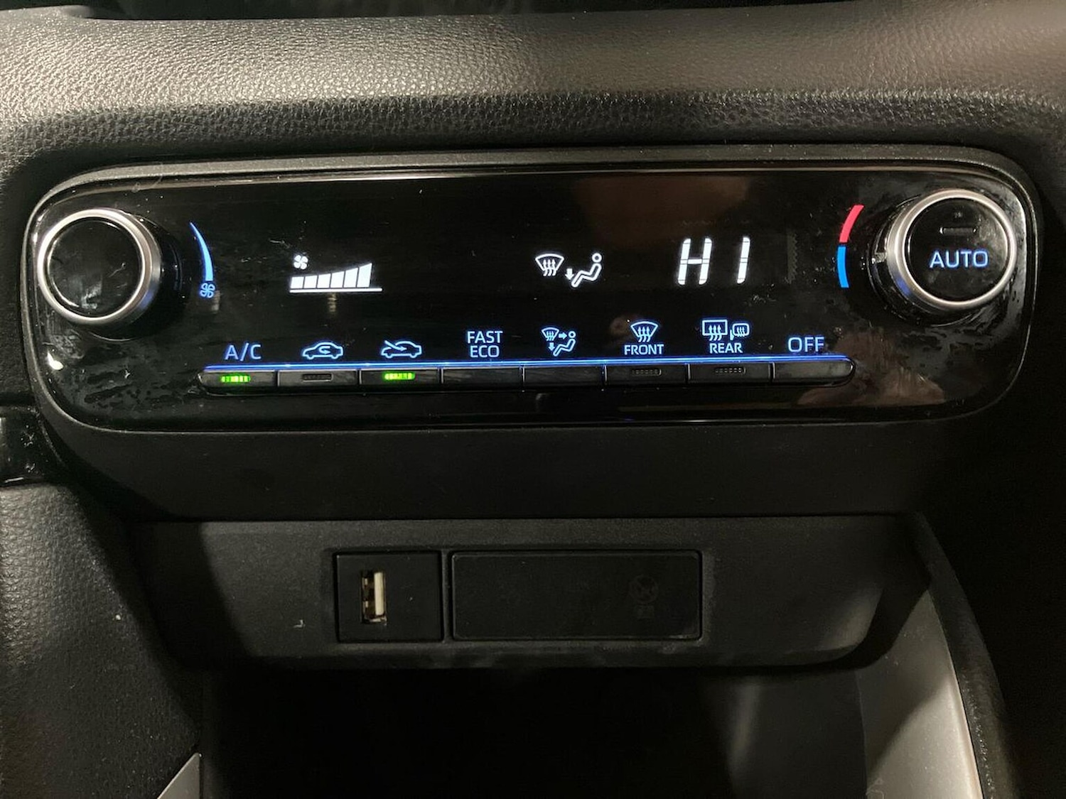 Used Toyota Yaris 2022 for sale - 76605594: Photo 11