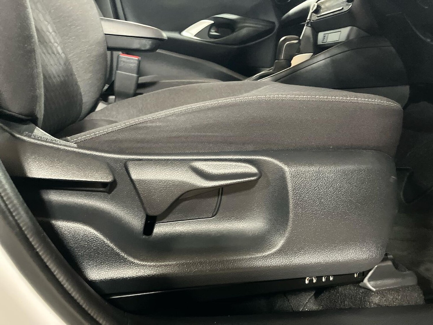 Used Toyota Yaris 2022 for sale - 76605594: Photo 26