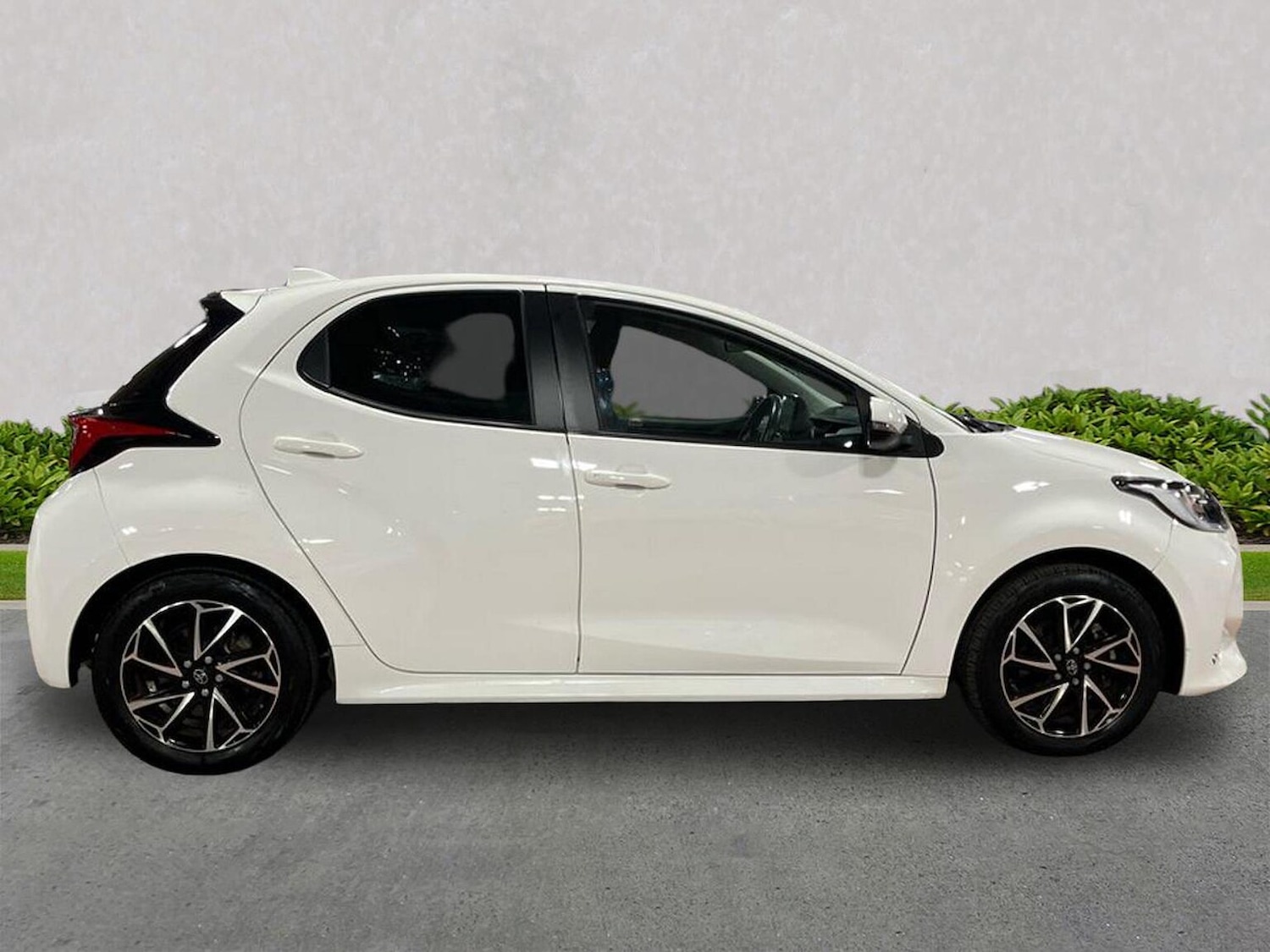 Used Toyota Yaris 2022 for sale - 76605594: Photo 3