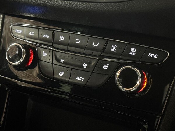 Used Vauxhall Astra 2021 for sale - 76257741: Photo 12