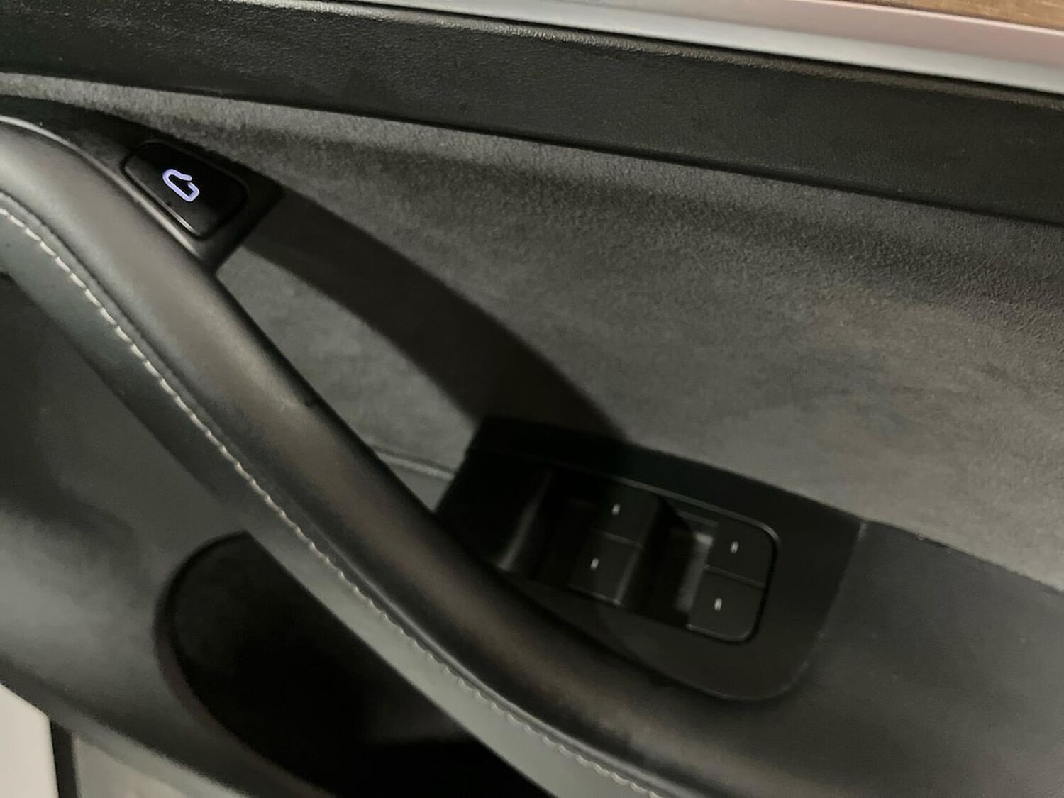 Used Tesla Model Y 2023 for sale - 78195845: Photo 23