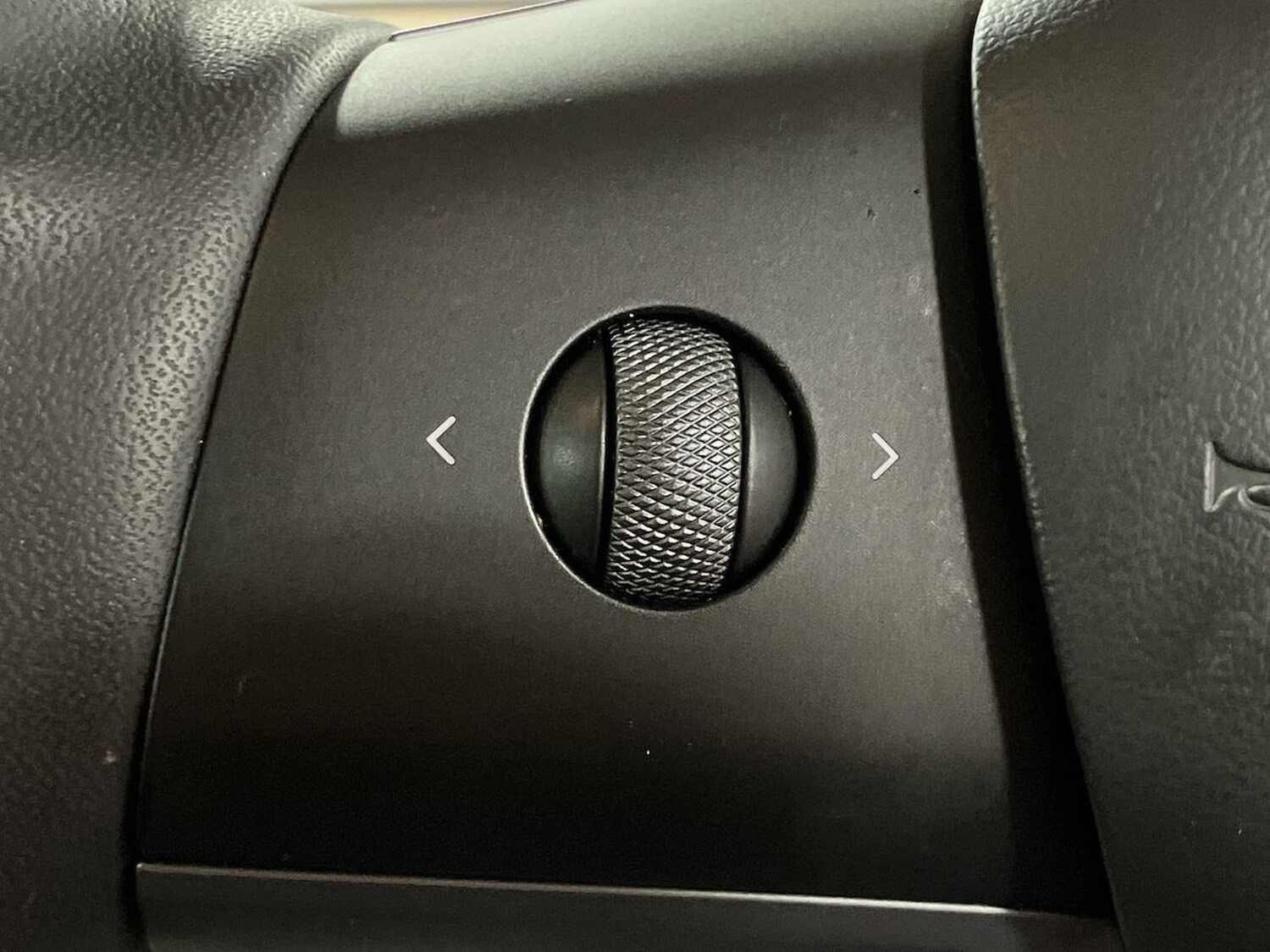 Used Tesla Model Y 2023 for sale - 78195845: Photo 28