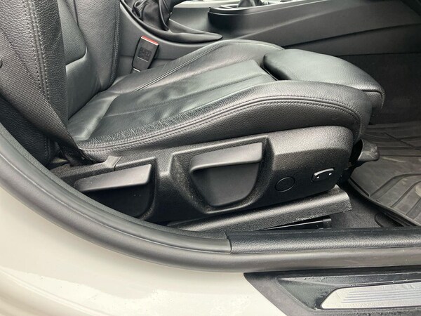 Used BMW 3 Series 2017 for sale - 76174246: Photo 30