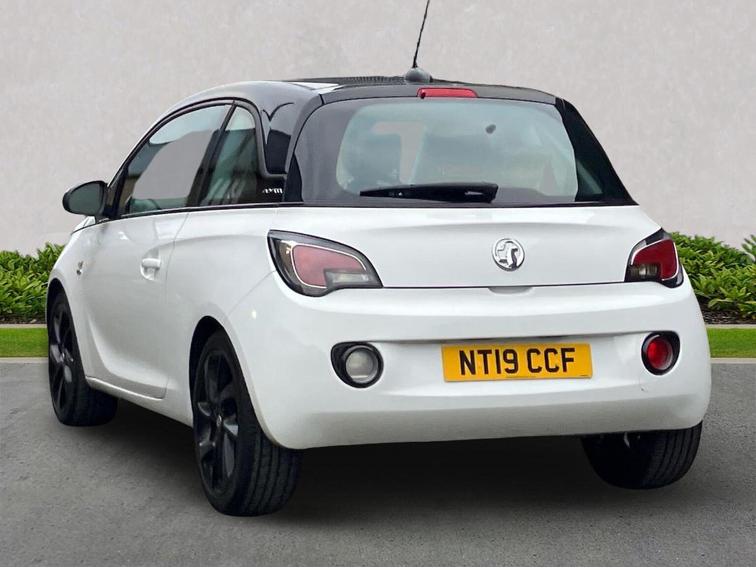 Used Vauxhall ADAM 2019 for sale - 77077369: Photo 2