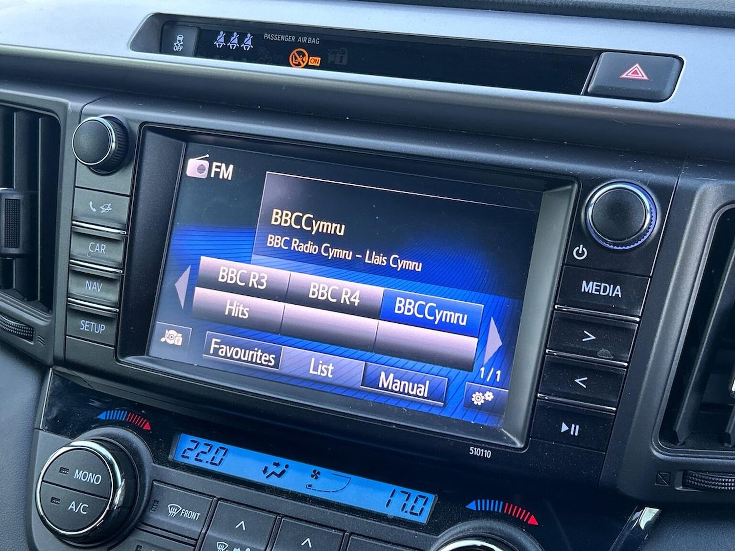 Used Toyota RAV4 2018 for sale - 76030336: Photo 11