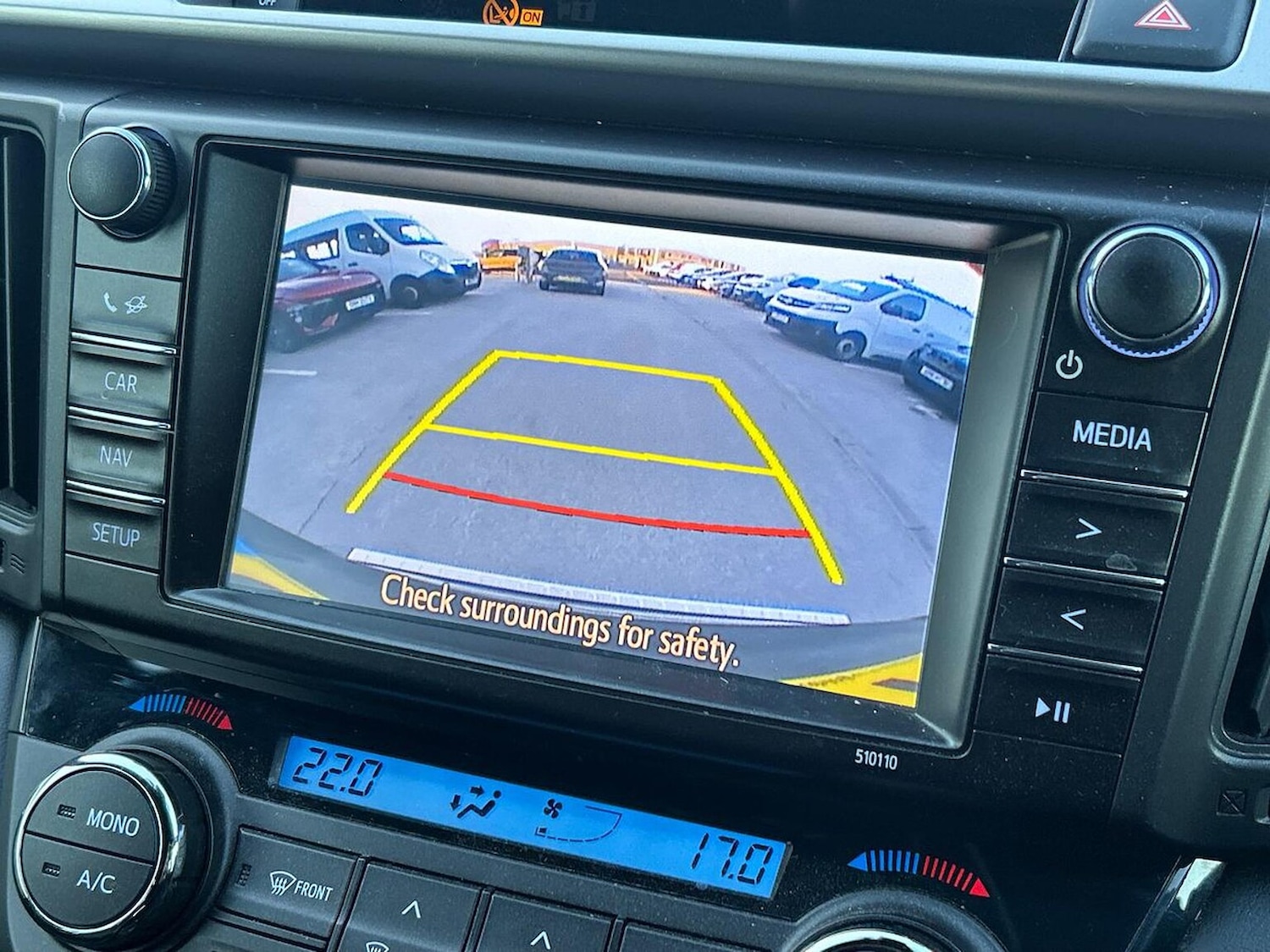 Used Toyota RAV4 2018 for sale - 76030336: Photo 23