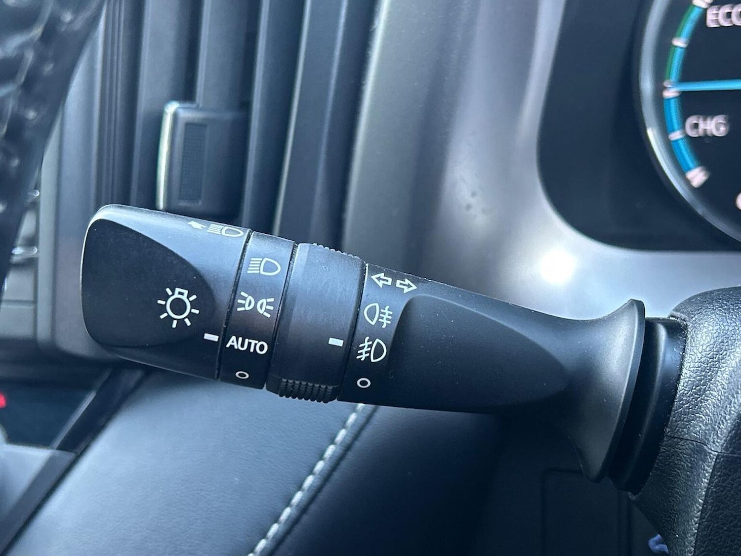 Used Toyota RAV4 2018 for sale - 76030336: Photo 28