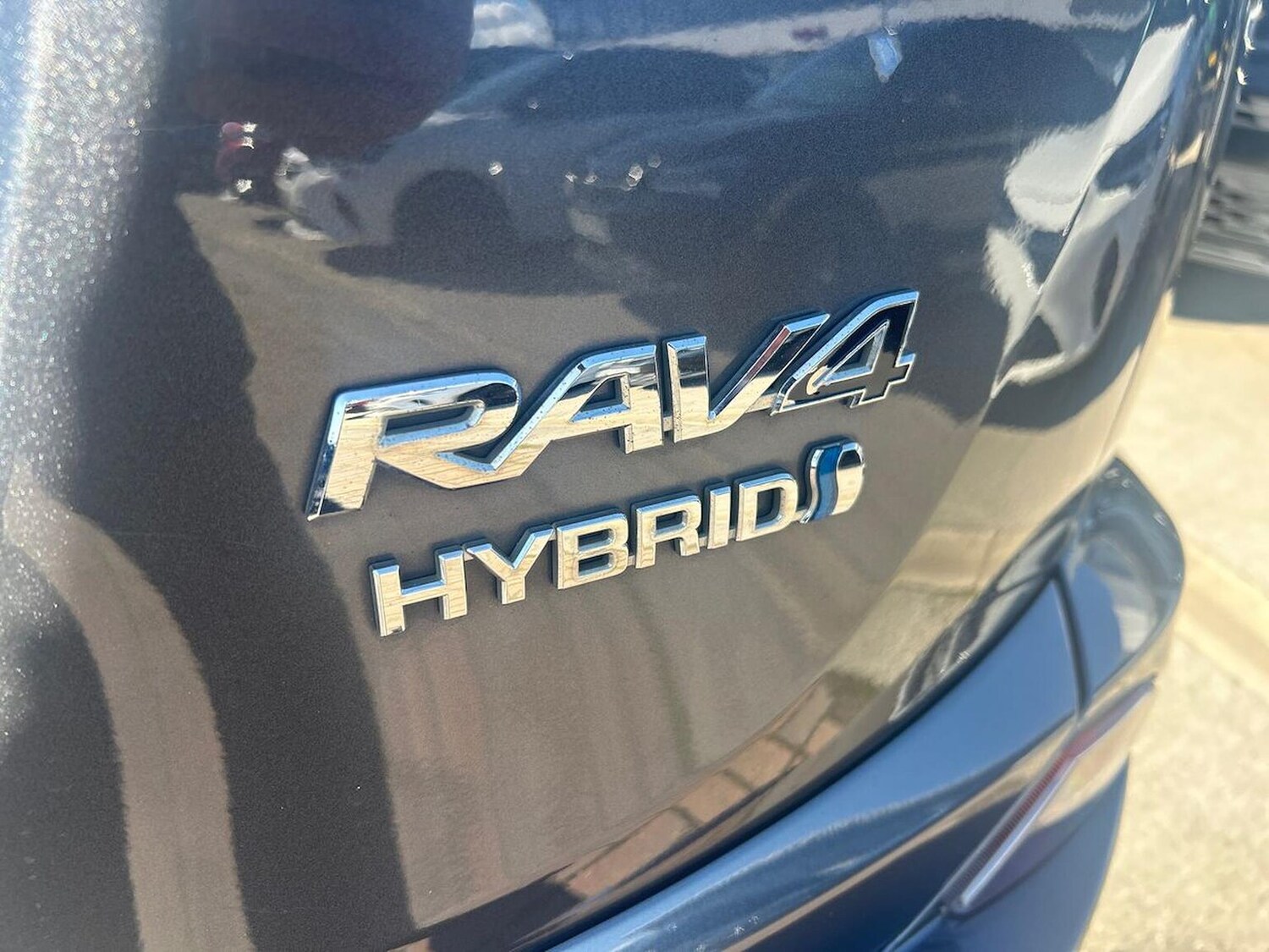 Used Toyota RAV4 2018 for sale - 76030336: Photo 40