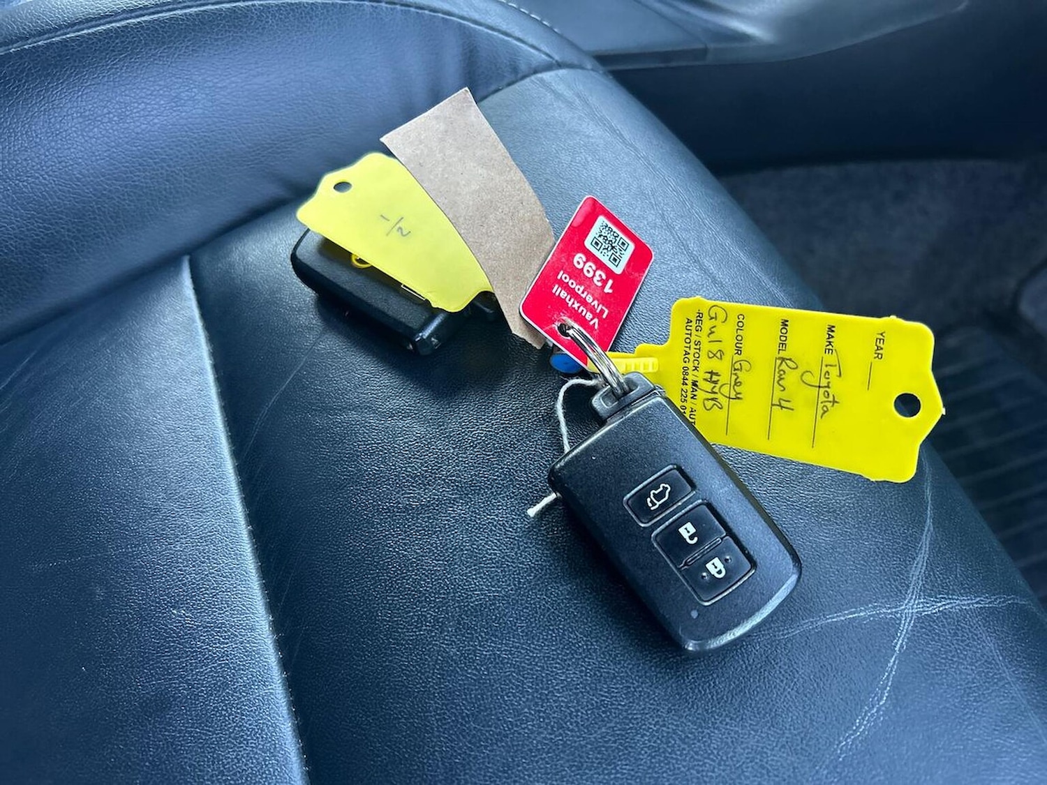 Used Toyota RAV4 2018 for sale - 76030336: Photo 41