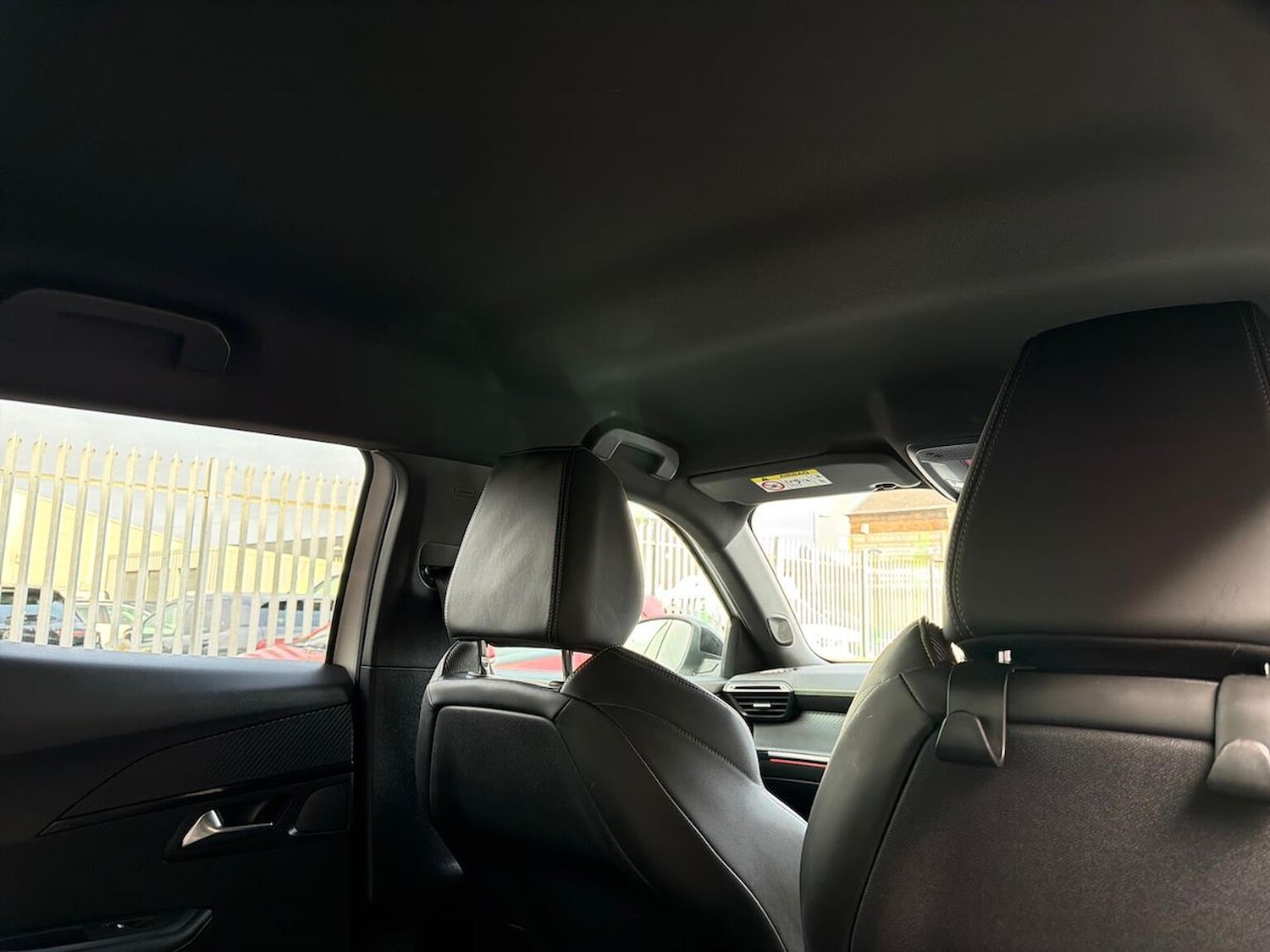 Used Peugeot 2008 2022 for sale - 76707512: Photo 32