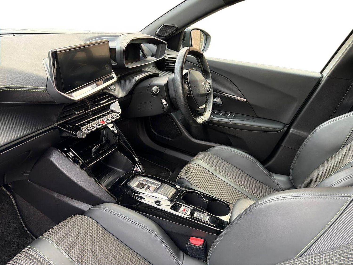 Used Peugeot 2008 2022 for sale - 76707512: Photo 7