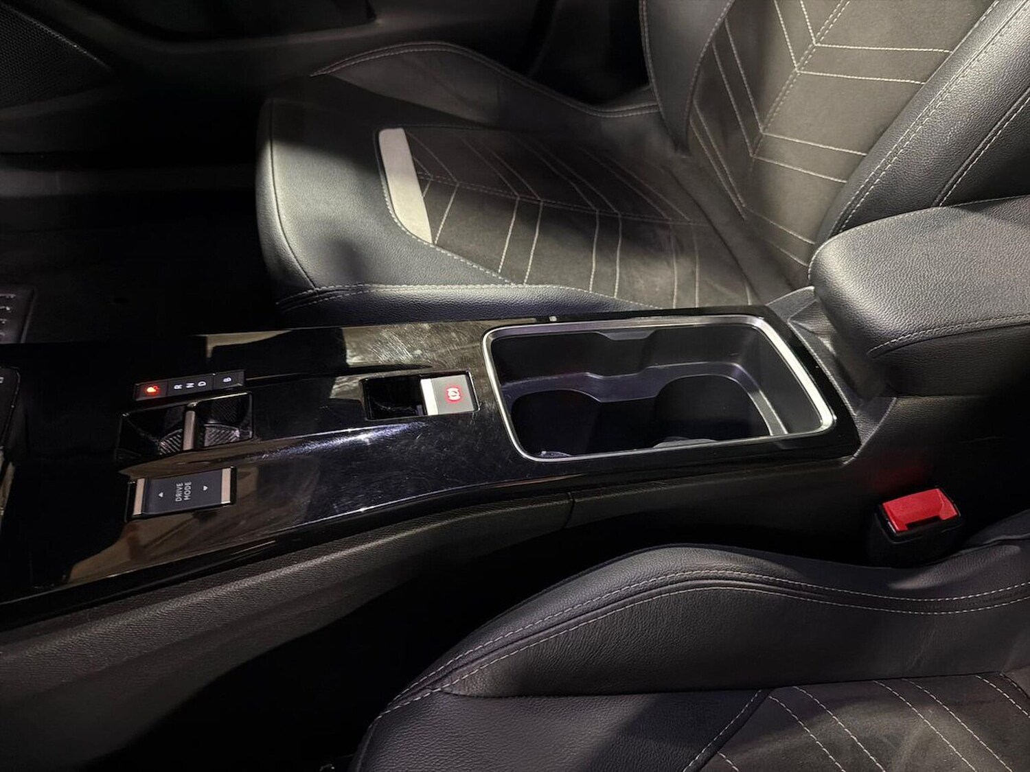 Used Vauxhall Mokka 2024 for sale - 77488811: Photo 13