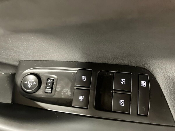 Used Vauxhall Astra 2019 for sale - 76257775: Photo 21