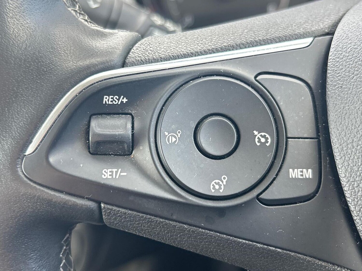 Used Vauxhall Crossland 2022 for sale - 78196492: Photo 28