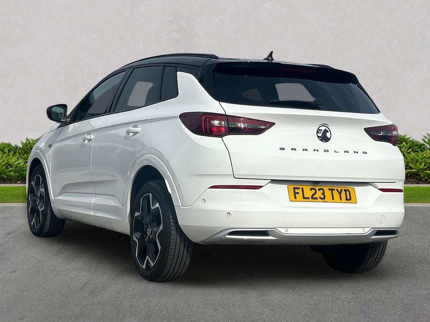 Used Vauxhall Grandland 2023 for sale - 78196368: Photo 2