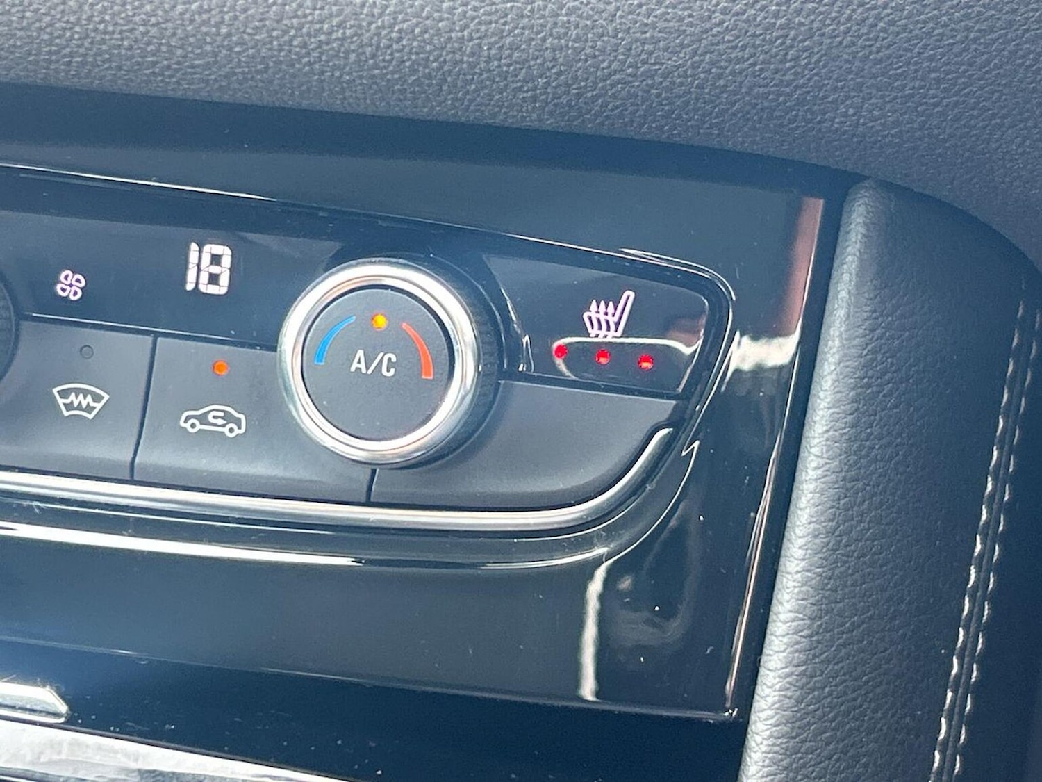 Used Vauxhall Grandland 2023 for sale - 78196368: Photo 37