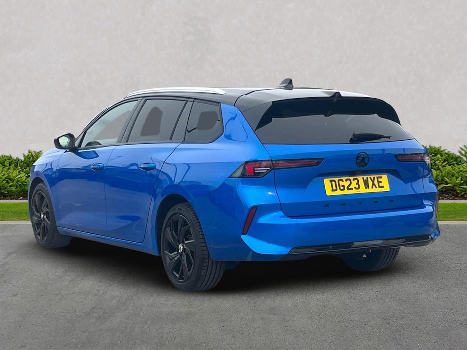 Used Vauxhall Astra 2023 for sale - 76091043: Photo 2